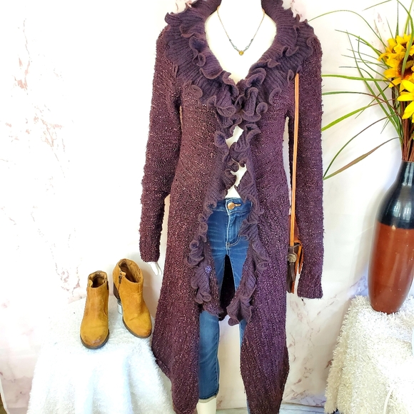 Bloomingdale's Sweaters - Bloomingdale's Sioni long gorgeous cardigan